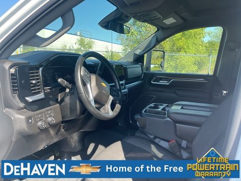 Used 2026 Chevrolet Silverado 2500 LT AWD/4WD image 11