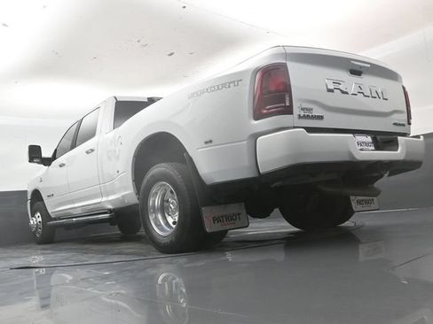 Used 2026 RAM 3500 Laramie w/ Max Tow Package AWD/4WD image 43