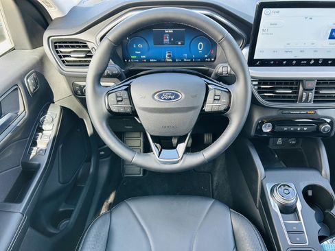 Used 2025 Ford Escape PHEV w/ PHEV Premium Package image 20
