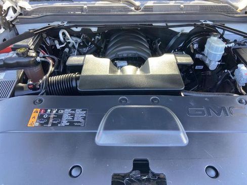 Used 2020 GMC Yukon SLT image 27