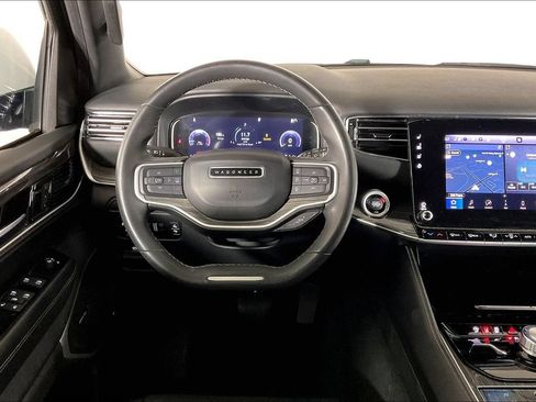 Used 2022 Jeep Wagoneer Series II AWD/4WD image 4