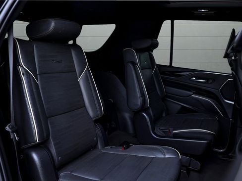 Used 2023 Cadillac Escalade Sport image 34