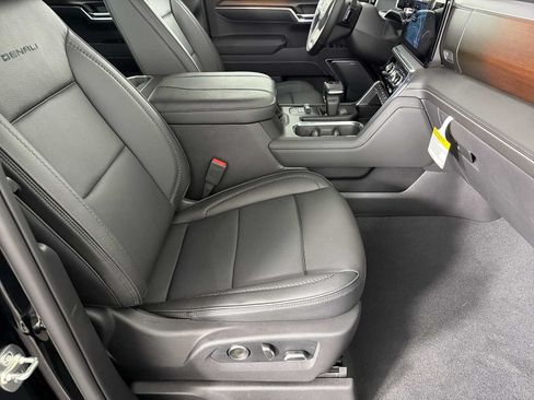 New 2026 GMC Sierra 1500 Denali w/ Denali Reserve Package AWD/4WD image 19