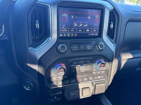 Used 2019 GMC Sierra 1500 SLT AWD/4WD image 24