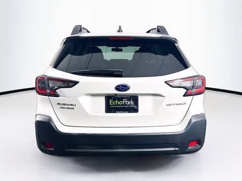 Used 2023 Subaru Outback Premium AWD/4WD image 7
