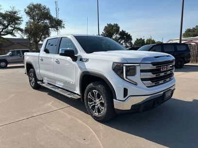 New 2026 GMC Sierra 1500 SLE w/ X31 Off-Road Package