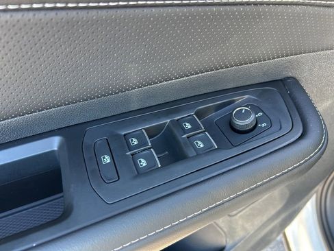 New 2026 Volkswagen Atlas SE image 13