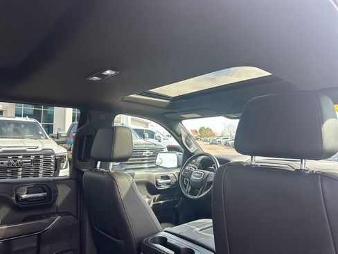 Used 2020 GMC Sierra 1500 AT4 w/ AT4 Premium Package image 28