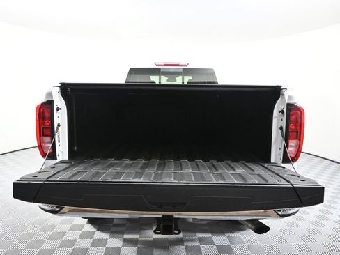 Used 2024 GMC Sierra 3500 SLE w/ SLE Value Package AWD/4WD image 6