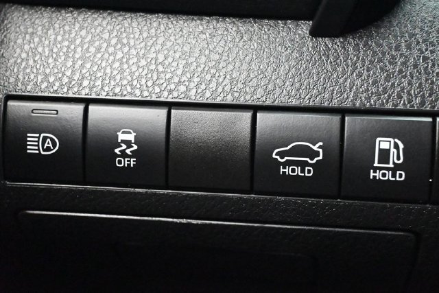 Used 2023 Toyota Camry SE FWD image 23