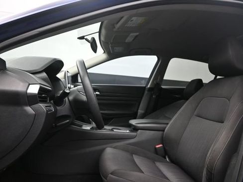 Used 2020 Nissan Altima 2.5 S FWD image 10