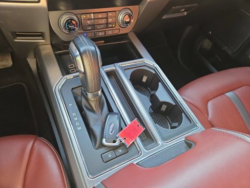 Used 2020 Ford F150 Platinum w/ Equipment Group 701A Luxury AWD/4WD image 22