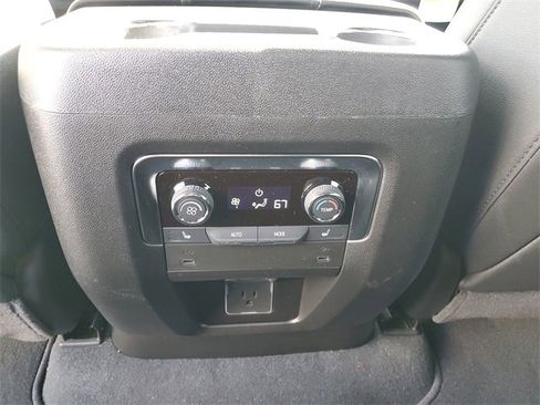 New 2025 Chevrolet Tahoe Premier image 11