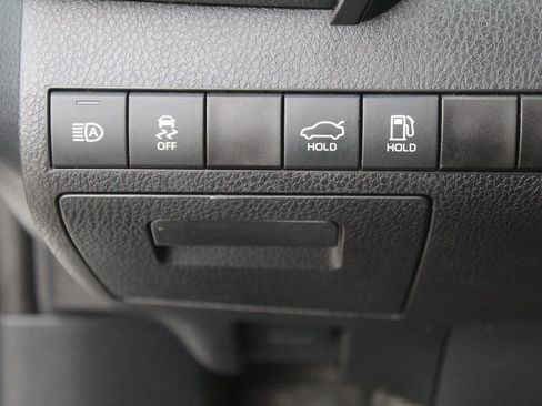 Used 2023 Toyota Camry SE image 35