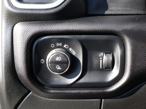 Used 2024 RAM 2500 Big Horn image 18