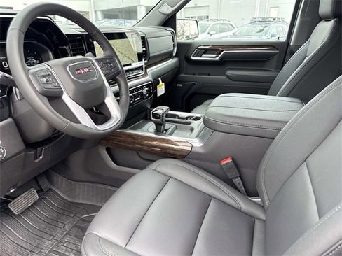 New 2026 GMC Sierra 1500 Elevation image 16