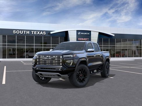 New 2026 GMC Canyon Denali image 8