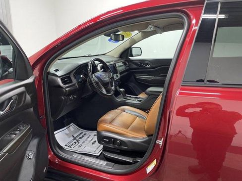 Used 2019 GMC Acadia SLT AWD/4WD image 7