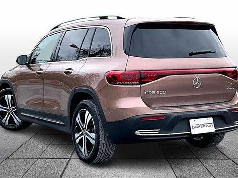 Certified 2023 Mercedes-Benz EQB 300 4MATIC image 5