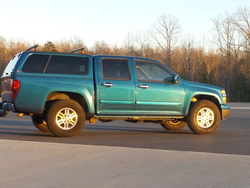Used 2012 Chevrolet Colorado LT image 8