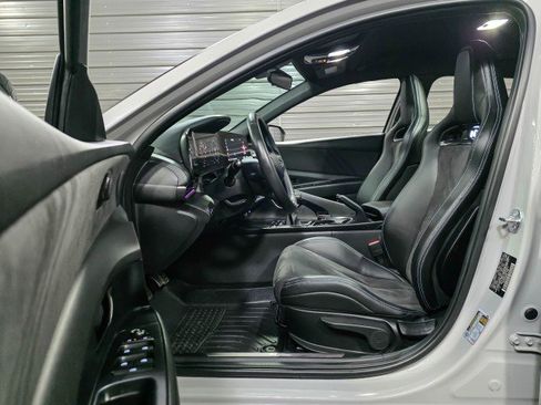 Used 2025 Hyundai Elantra N image 13