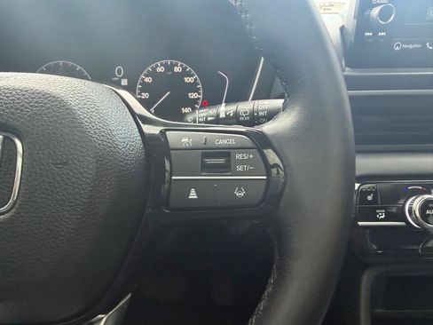 Used 2025 Honda Pilot Touring image 22