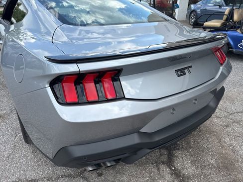 Used 2025 Ford Mustang GT Premium RWD image 8