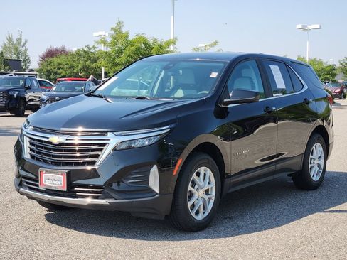 Used 2023 Chevrolet Equinox LT AWD/4WD image 32
