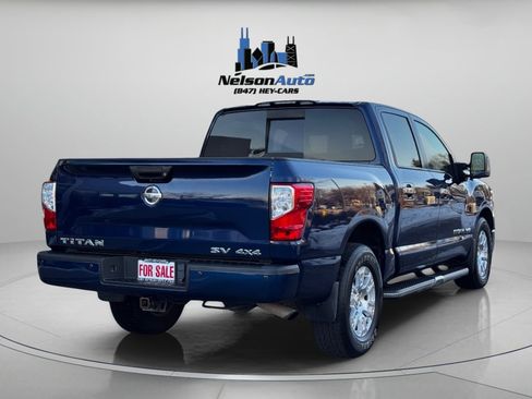 Used 2019 Nissan Titan SV w/ SV Convenience Package image 4