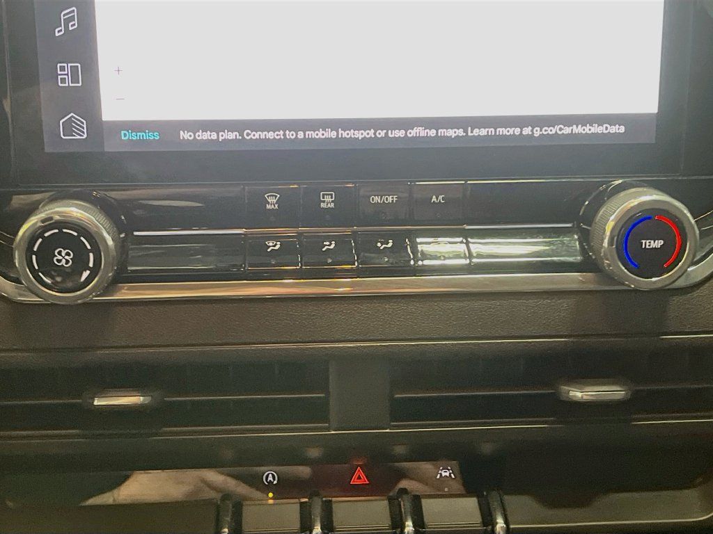 Used 2024 Chevrolet Colorado Trail Boss AWD/4WD image 16