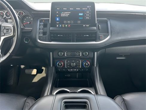 Used 2021 Chevrolet Suburban LT w/ LT Signature Plus Package image 26