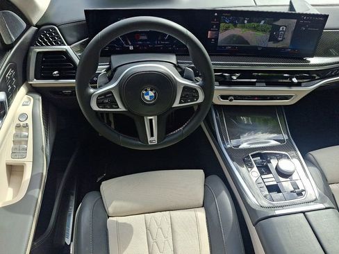 Certified 2023 BMW X7 M60i w/ Executive Package image 12