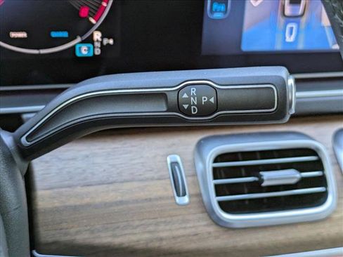 Certified 2025 Mercedes-Benz GLE 350 4MATIC image 15