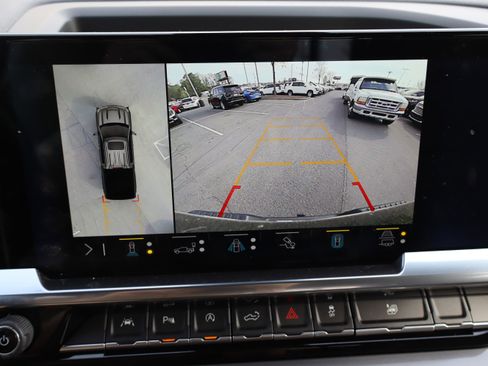 Used 2023 Chevrolet Silverado 1500 High Country w/ High Country Premium Package image 30