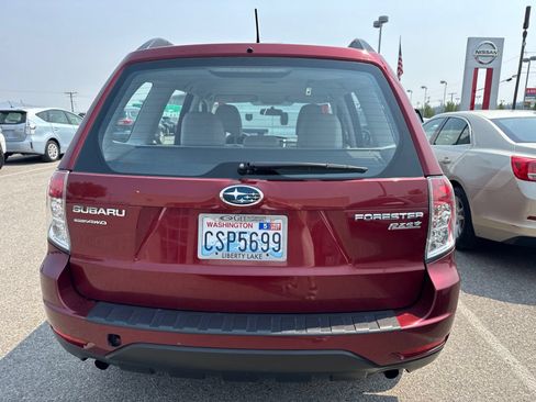 Used 2013 Subaru Forester 2.5X w/ Popular Pkg 3 AWD/4WD image 6