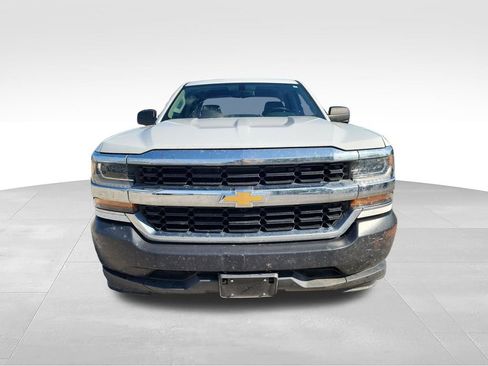 Used 2019 Chevrolet Silverado 1500 W/T RWD image 2