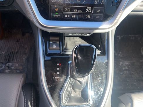 Used 2025 Subaru Outback Limited image 13