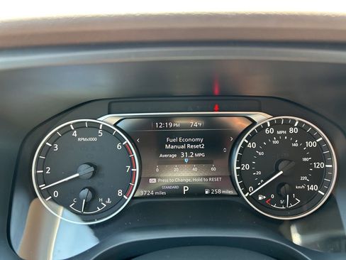 Certified 2023 Nissan Rogue SV FWD image 25
