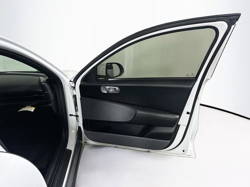 Used 2024 Hyundai Ioniq 6 SE image 34