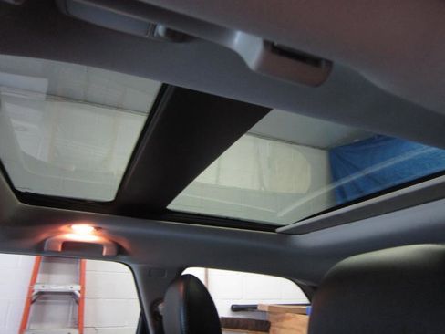 Used 2015 Nissan Pathfinder Platinum w/ Cargo Package image 9