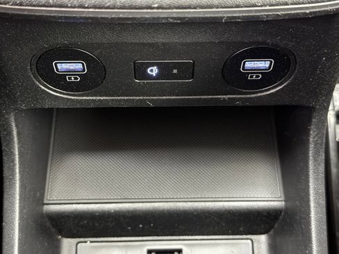 Used 2022 Hyundai Ioniq 5 Limited image 30