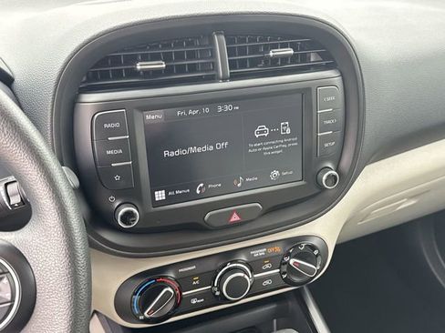 Used 2025 Kia Soul LX w/ LX Technology Package image 19