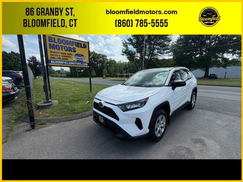 Used 2021 Toyota RAV4 LE AWD/4WD image 1