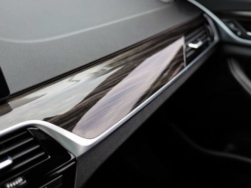 Used 2017 BMW 530i xDrive AWD/4WD image 43