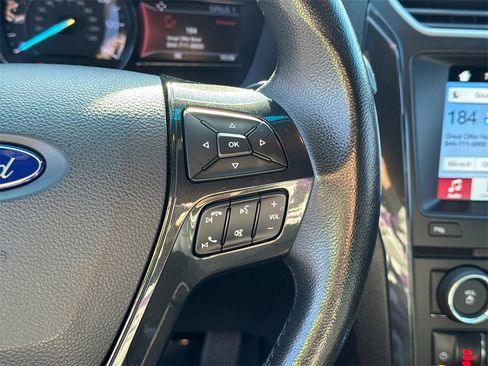 Used 2017 Ford Explorer XLT w/ Equipment Group 202A image 26