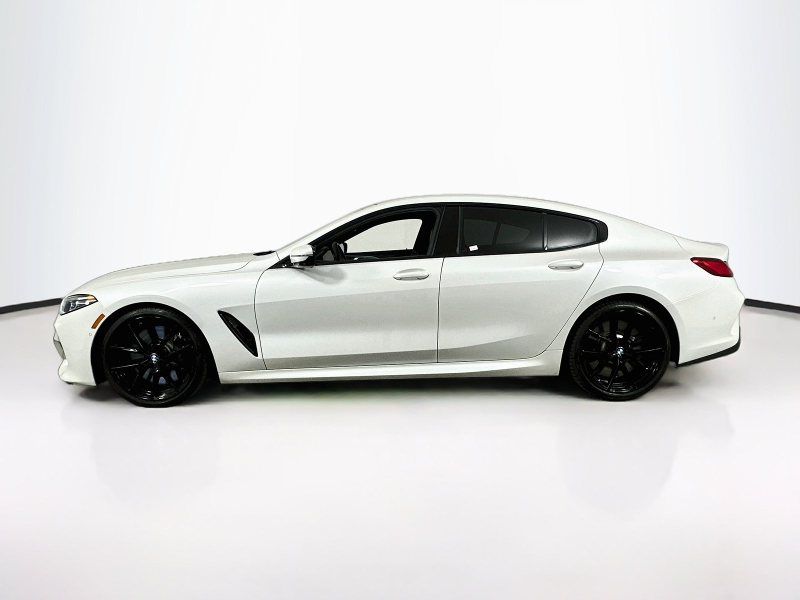 Used 2021 BMW M850i Gran Coupe xDrive w/ Driving Assistance Package AWD/4WD image 8