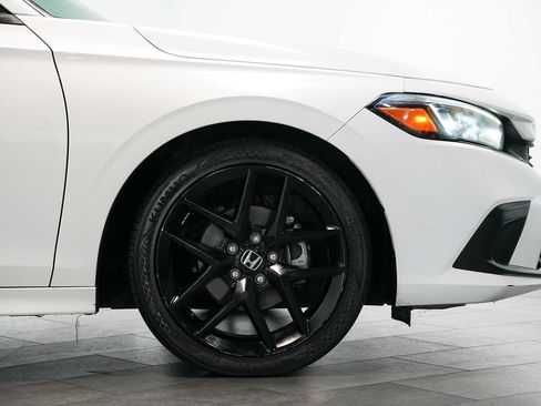 Used 2022 Honda Civic Sport image 9