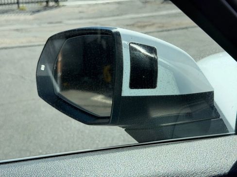 Used 2018 Audi Q5 2.0T Premium Plus w/ Premium Plus Package image 31