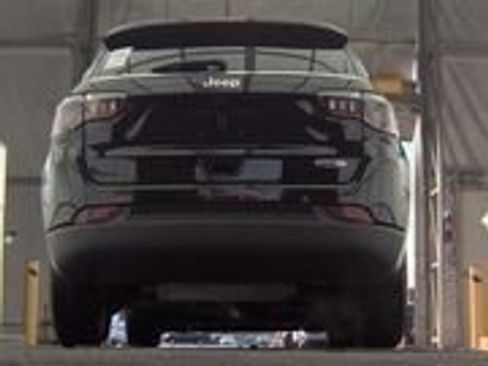 Used 2022 Jeep Compass Latitude image 6