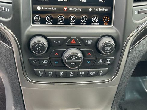 Used 2018 Jeep Grand Cherokee High Altitude image 22